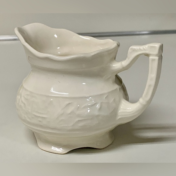 1920s Vintage Mount Clemens Pottery VOGUE Creamer Jug - Picture 9 of 16